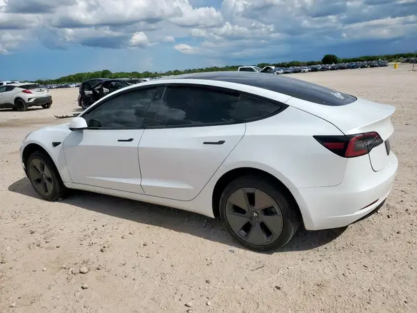 5YJ3E1EA8PF421322 2023 TESLA MODEL 3 - Image 2