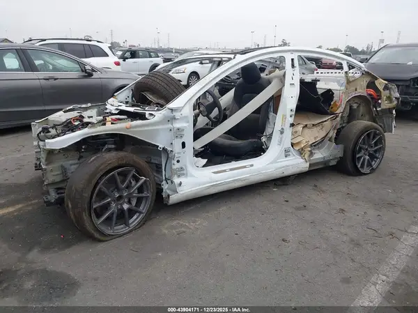 5YJ3E1EA8PF421580 2023 TESLA MODEL 3 - Image 2