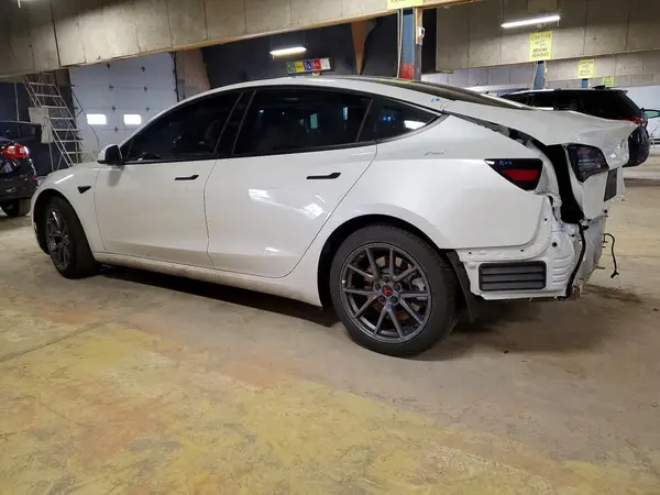 5YJ3E1EA8PF424060 2023 TESLA MODEL 3 - Image 2