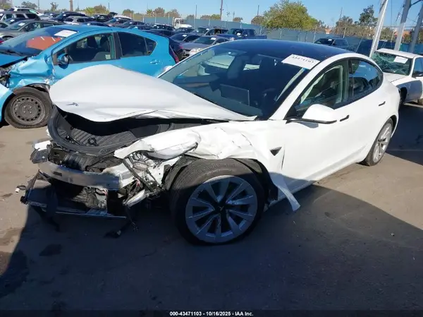 5YJ3E1EA8PF425466 2023 TESLA MODEL 3 - Image 2