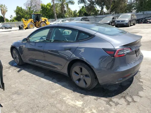 5YJ3E1EA8PF431008 2023 TESLA MODEL 3 - Image 2