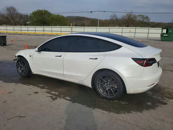 5YJ3E1EA8PF431431 2023 TESLA MODEL 3 - Image 2
