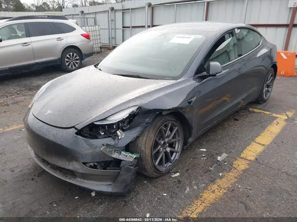 5YJ3E1EA8PF434250 2023 TESLA MODEL 3 - Image 2