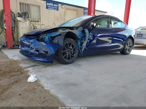 5YJ3E1EA8PF434636 2023 TESLA MODEL 3 - Image 2