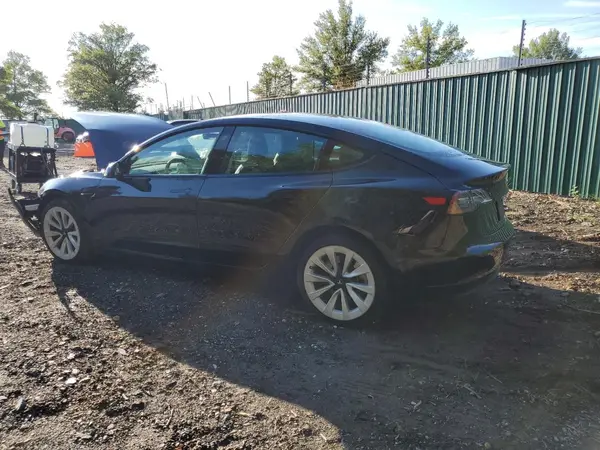 5YJ3E1EA8PF435429 2023 TESLA MODEL 3 - Image 2