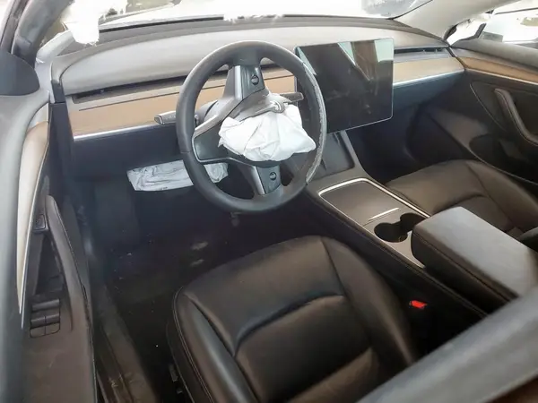 5YJ3E1EA8PF435785 2023 TESLA MODEL 3 - Image 8