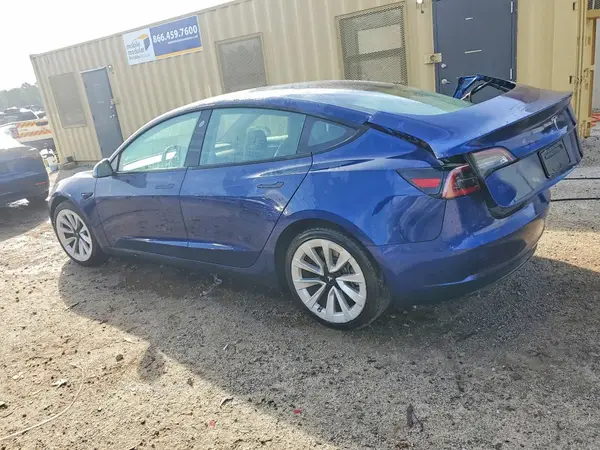 5YJ3E1EA8PF435950 2023 TESLA MODEL 3 - Image 2