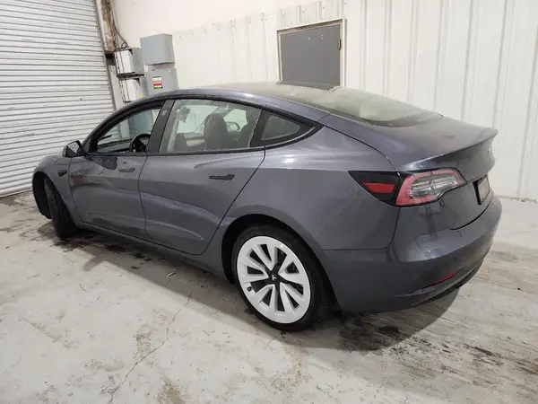 5YJ3E1EA8PF436953 2023 TESLA MODEL 3 - Image 2
