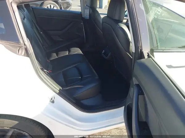 5YJ3E1EA8PF437617 2023 TESLA MODEL 3 - Image 8