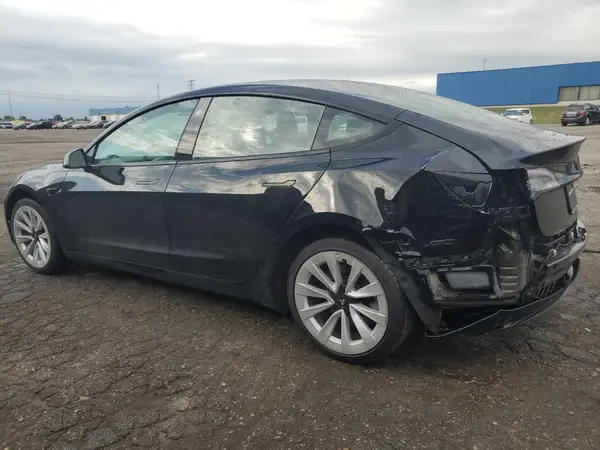5YJ3E1EA8PF438542 2023 TESLA MODEL 3 - Image 2