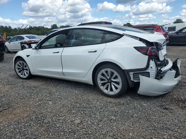 5YJ3E1EA8PF438573 2023 TESLA MODEL 3 - Image 2