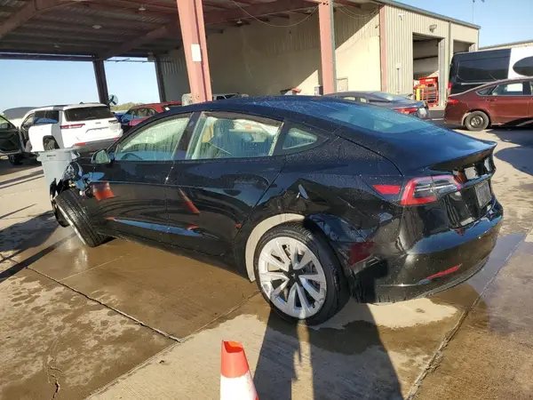 5YJ3E1EA8PF439349 2023 TESLA MODEL 3 - Image 2