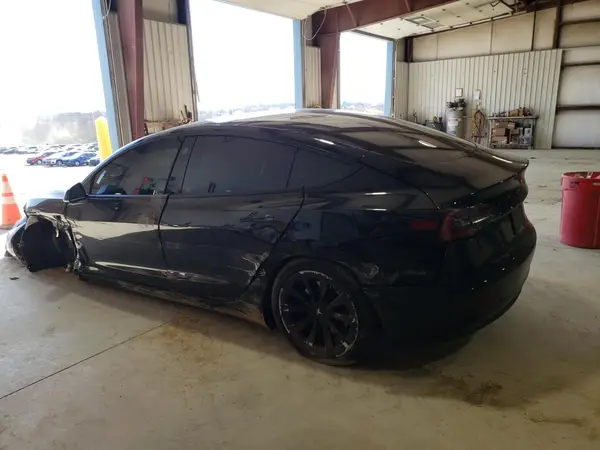 5YJ3E1EA8PF446835 2023 TESLA MODEL 3 - Image 2