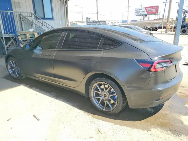 5YJ3E1EA8PF447449 2023 TESLA MODEL 3 - Image 2