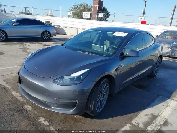 5YJ3E1EA8PF448293 2023 TESLA MODEL 3 - Image 2