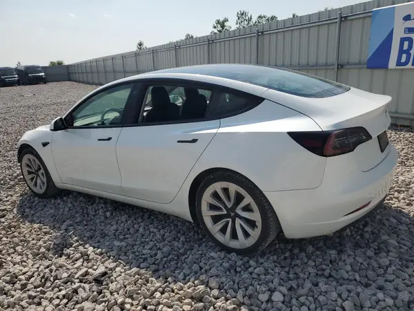5YJ3E1EA8PF449797 2023 TESLA MODEL 3 - Image 2