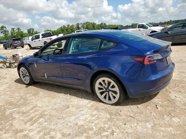 5YJ3E1EA8PF450710 2023 TESLA MODEL 3 - Image 2