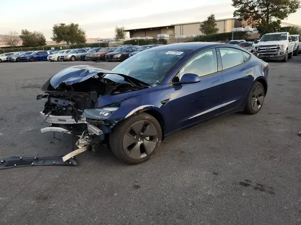 5YJ3E1EA8PF451551 2023 TESLA MODEL 3 - Image 1