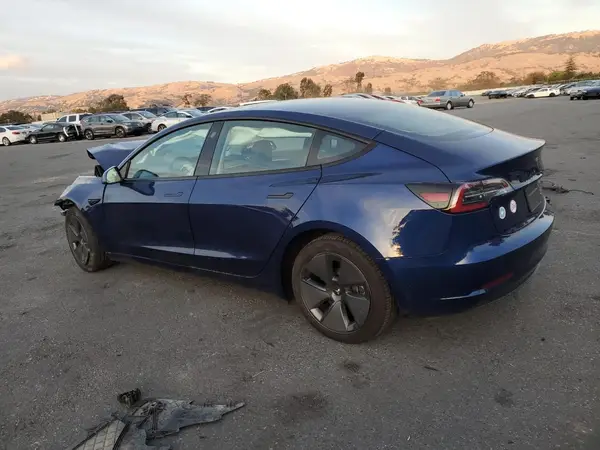 5YJ3E1EA8PF451551 2023 TESLA MODEL 3 - Image 2
