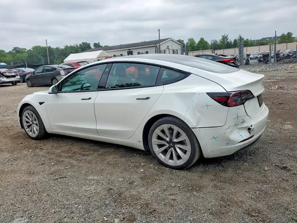 5YJ3E1EA8PF451808 2023 TESLA MODEL 3 - Image 2