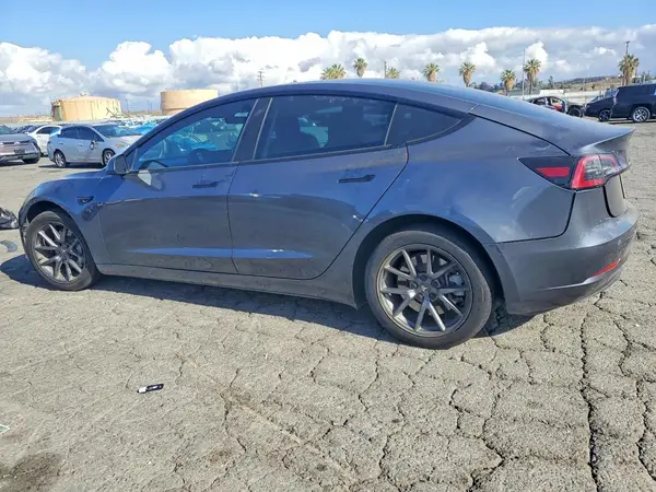 5YJ3E1EA8PF452425 2023 TESLA MODEL 3 - Image 2