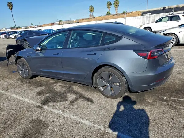5YJ3E1EA8PF452960 2023 TESLA MODEL 3 - Image 2