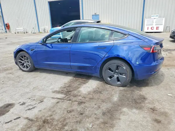 5YJ3E1EA8PF457690 2023 TESLA MODEL 3 - Image 2