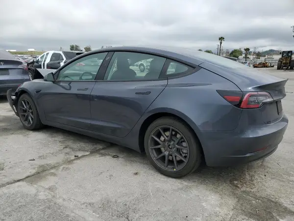 5YJ3E1EA8PF464493 2023 TESLA MODEL 3 - Image 2