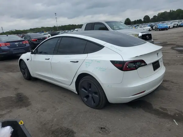 5YJ3E1EA8PF464963 2023 TESLA MODEL 3 - Image 2