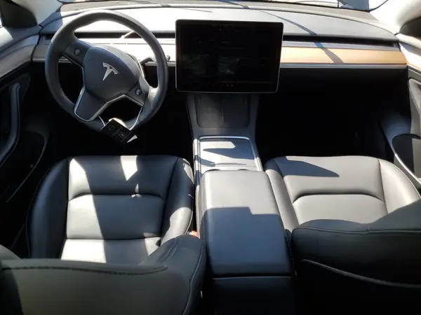 5YJ3E1EA8PF465370 2023 TESLA MODEL 3 - Image 8