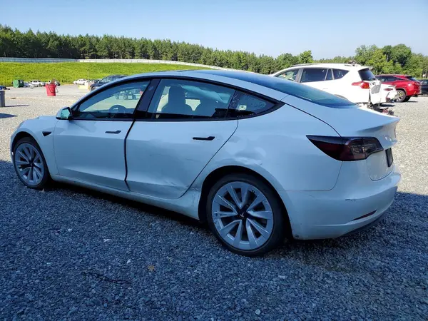 5YJ3E1EA8PF469810 2023 TESLA MODEL 3 - Image 2