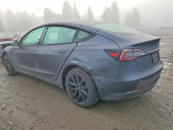 5YJ3E1EA8PF469886 2023 TESLA MODEL 3 - Image 2