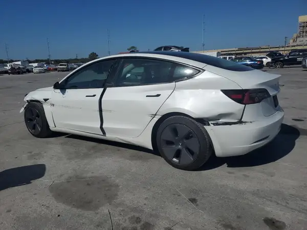 5YJ3E1EA8PF475512 2023 TESLA MODEL 3 - Image 2