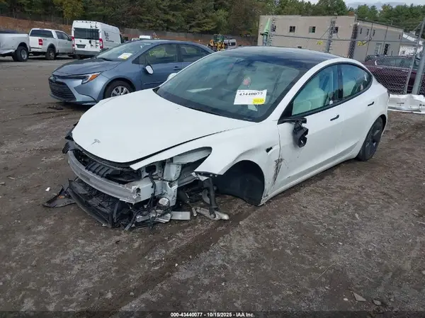 5YJ3E1EA8PF477356 2023 TESLA MODEL 3 - Image 2