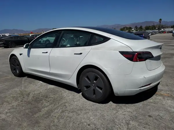 5YJ3E1EA8PF479088 2023 TESLA MODEL 3 - Image 2