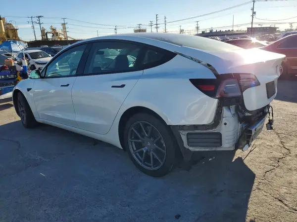 5YJ3E1EA8PF479253 2023 TESLA MODEL 3 - Image 2