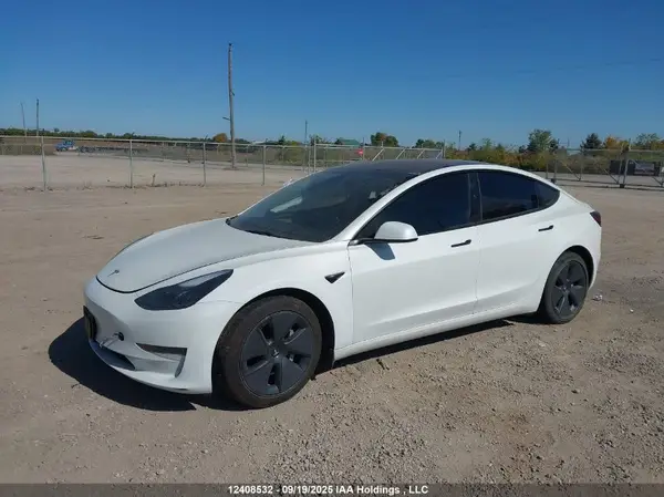 5YJ3E1EA8PF481830 2023 TESLA MODEL 3 - Image 2