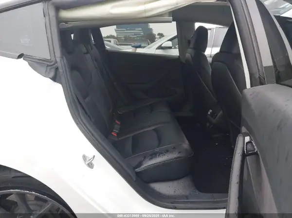 5YJ3E1EA8PF483349 2023 TESLA MODEL 3 - Image 8