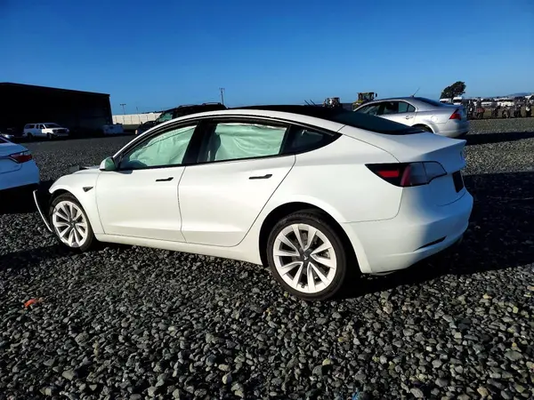 5YJ3E1EA8PF487594 2023 TESLA MODEL 3 - Image 2