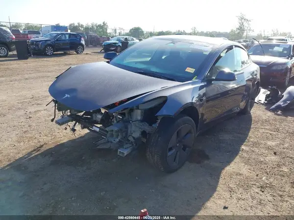 5YJ3E1EA8PF488065 2023 TESLA MODEL 3 - Image 2