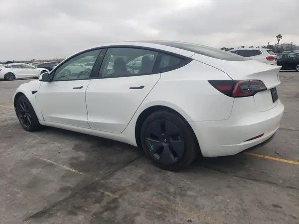 5YJ3E1EA8PF490852 2023 TESLA MODEL 3 - Image 2