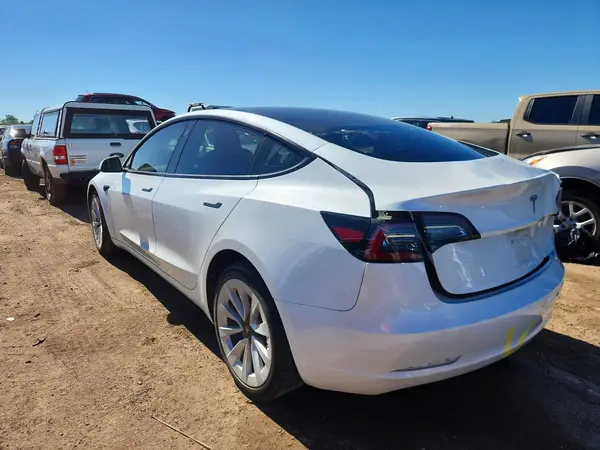5YJ3E1EA8PF491581 2023 TESLA MODEL 3 - Image 2