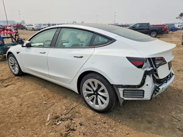 5YJ3E1EA8PF494187 2023 TESLA MODEL 3 - Image 2