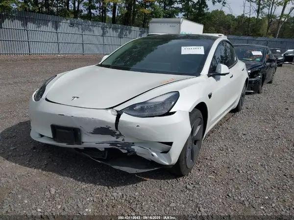 5YJ3E1EA8PF494383 2023 TESLA MODEL 3 - Image 2