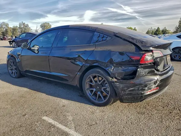 5YJ3E1EA8PF497607 2023 TESLA MODEL 3 - Image 2