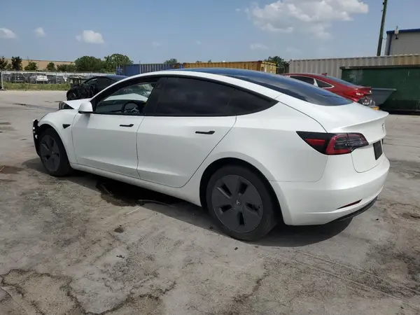 5YJ3E1EA8PF499535 2023 TESLA MODEL 3 - Image 2