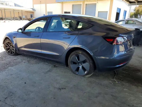 5YJ3E1EA8PF500750 2023 TESLA MODEL 3 - Image 2