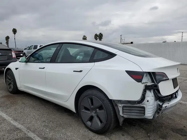 5YJ3E1EA8PF501817 2023 TESLA MODEL 3 - Image 2