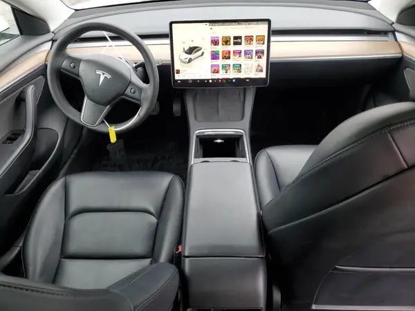 5YJ3E1EA8PF501817 2023 TESLA MODEL 3 - Image 8