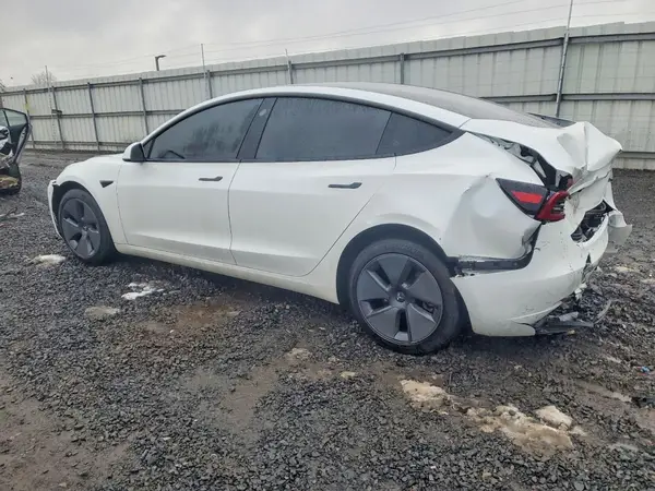 5YJ3E1EA8PF506810 2023 TESLA MODEL 3 - Image 2
